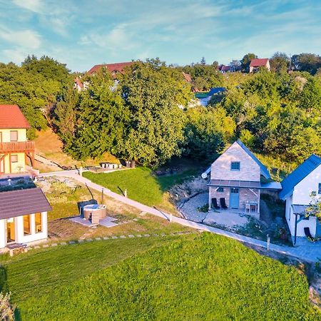 Готель Borarium Vendeghazak - Zenit Haz Pazmand Екстер'єр фото